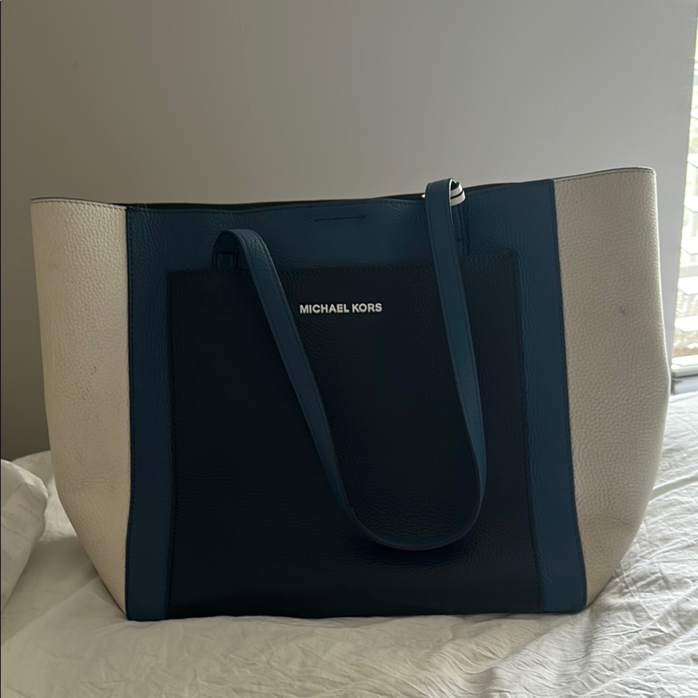 Michael Kors Navy and Cream Tote